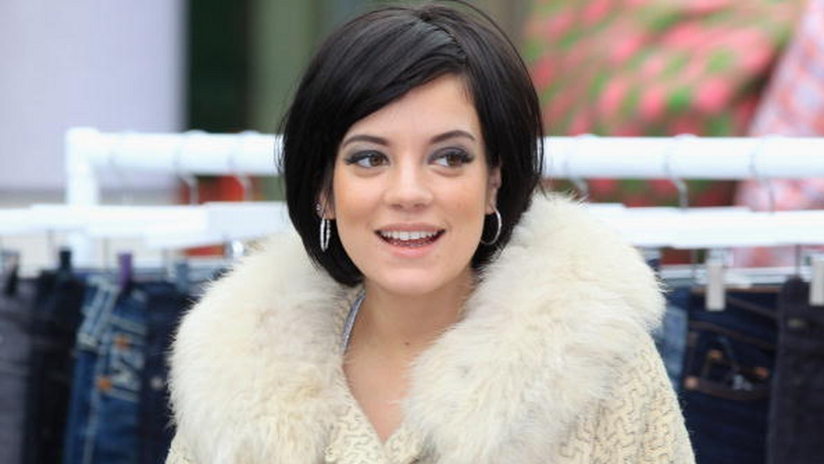 Piosenkarka Lily Allen urodziła zdrową córeczkę. To niezwykle radosna wiadomość, tym bardziej, że w przeszłości gwiazda dwukrotnie poroniła.