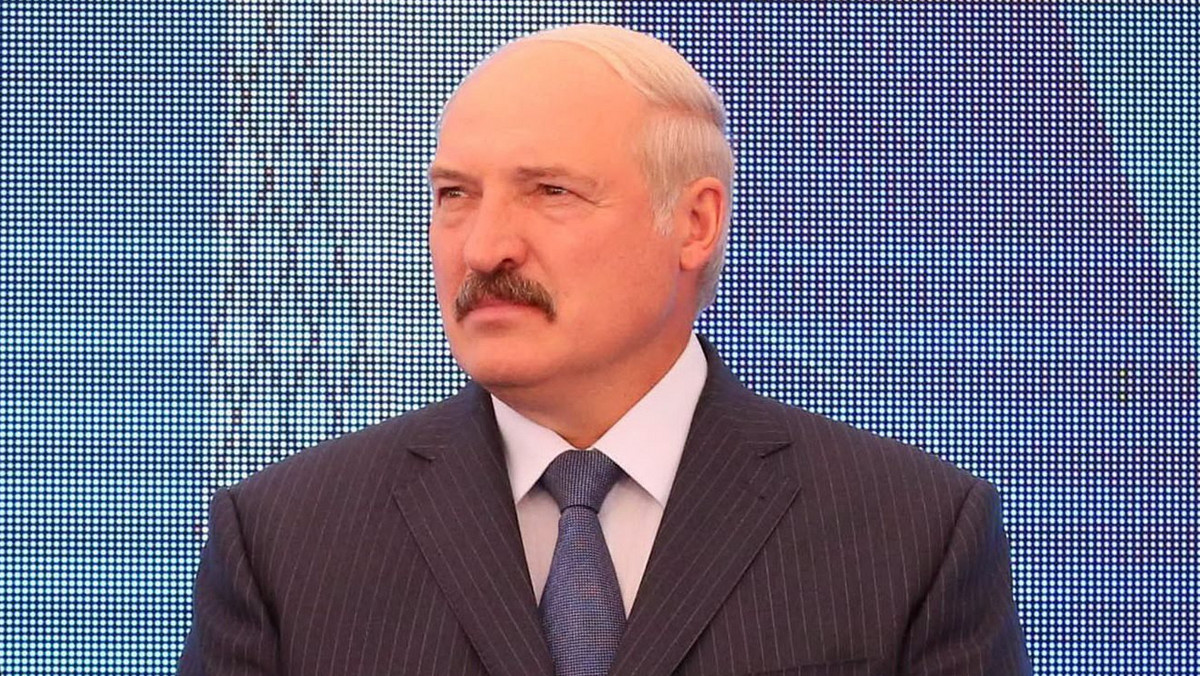 Kierując się "względami humanitarnymi" prezydent Białorusi Alaksandr Łukaszenka uwolnił dzisiaj sześciu więźniów politycznych, w tym byłego kandydata na prezydenta w wyborach z 2010 roku Mikałaja Statkiewicza. Informację przekazała oficjalna agencja BiełTA. To oznacza, że na Białorusi już nie będzie więźniów politycznych.