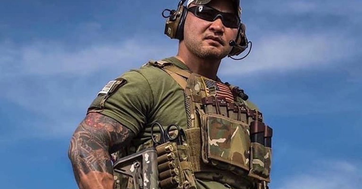 "Droga Ronina" - przedpremierowy fragment autobiografii elitarnego komandosa