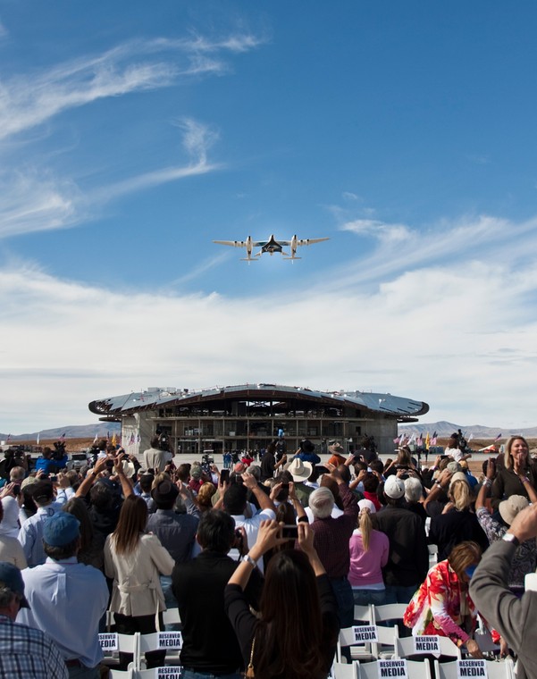 SpaceShipTwo (VSS Enterprise) - prezentacja prywatnego statku kosmicznego należącego do Virgin Galactic