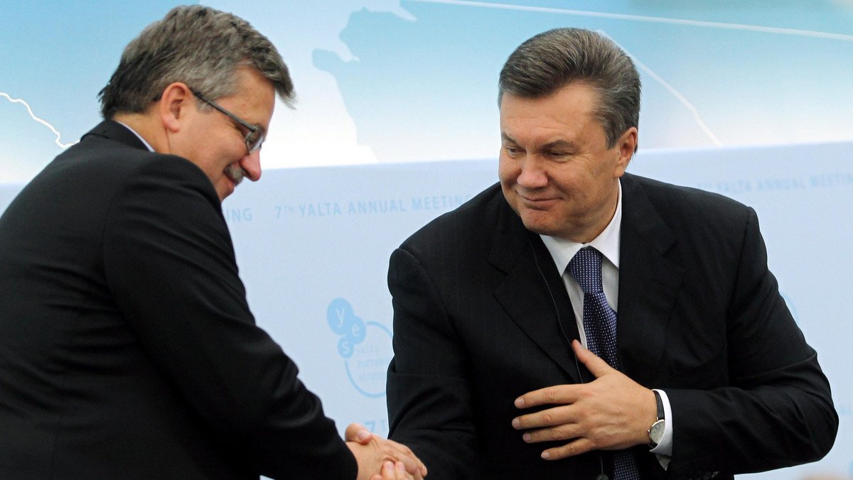 Zatrudniając Rosjanina na stanowisku szefa swej ochrony prezydent Ukrainy Wiktor Janukowycz zrobił najlepszy prezent rosyjskiemu wywiadowi - oświadczył były wiceszef Służby Bezpieczeństwa Ukrainy, Ołeksandr Skypalski.