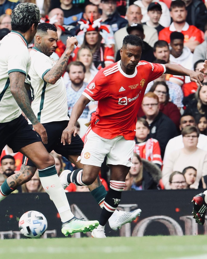 Манчестър Юнайтед загуби с 1-3 от Ливърпул в мача на легендите