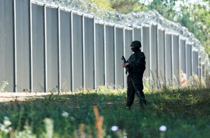 Czy rząd Tuska zakończy politykę pushbacków? Priorytetem ochrona granicy