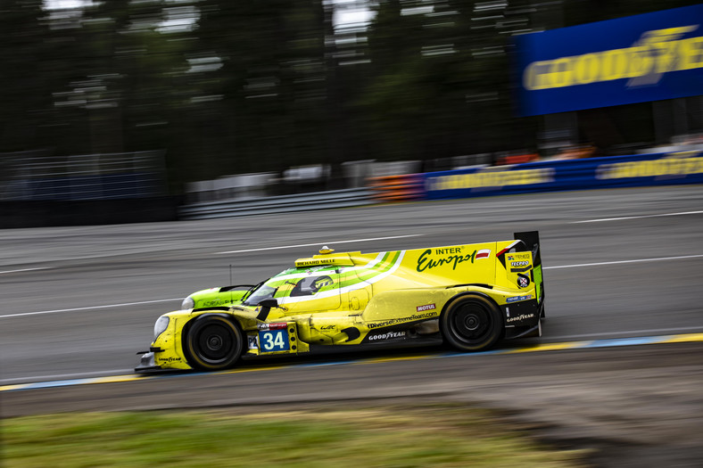 Oreca 07 na trasie wyścigu 24h Le Mans 