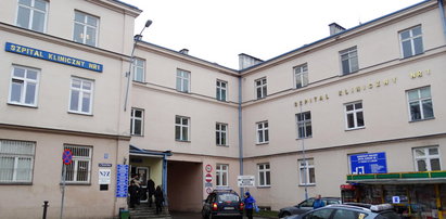 150 pielęgniarek ze szpitala przy Staszica na zwolnieniu. Walczą o podwyżki