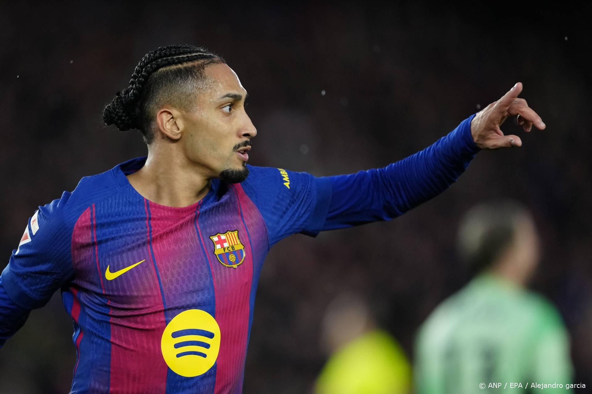 Barcelona grijpt de koppositie: Real Madrid met één punt verschil gepasseerd