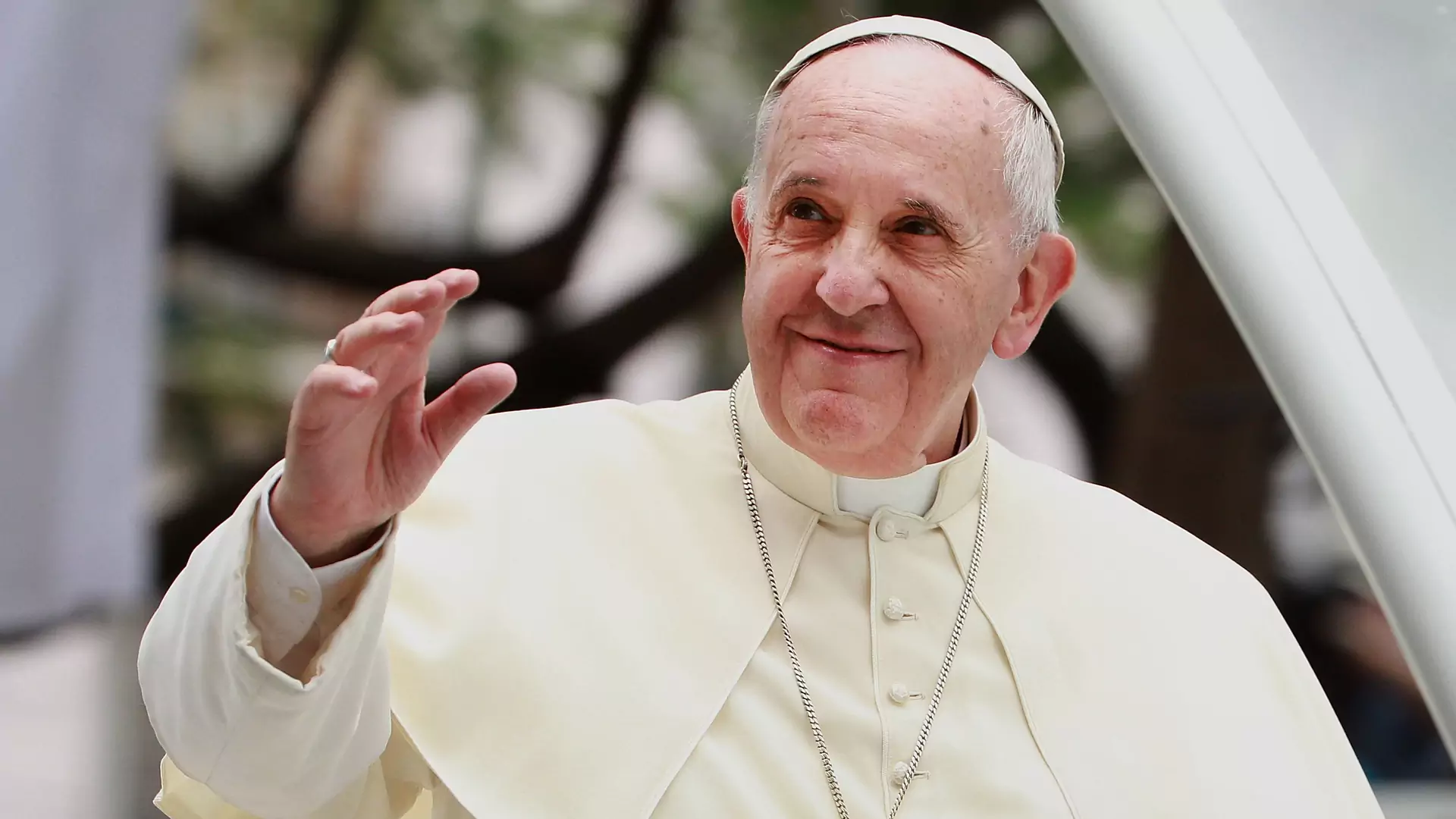 Papież Franciszek zmienił przepis prawa kanonicznego. Dopuścił kobiety do posługi
