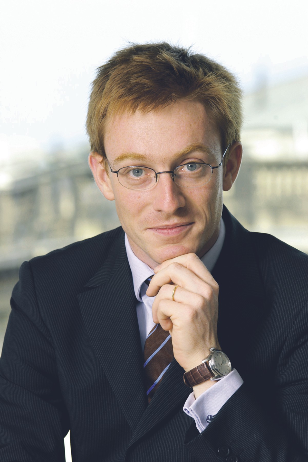 Julien Hollier, Avocat a la Cour - adwokat, z Kancelarii Prawnej GLN