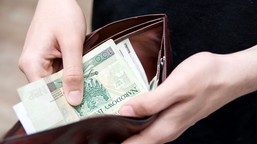 sn: zasiedzenie a roszczenia uzupełniające. co to są za roszczenia? kto i komu płaci za zasiedzenie?