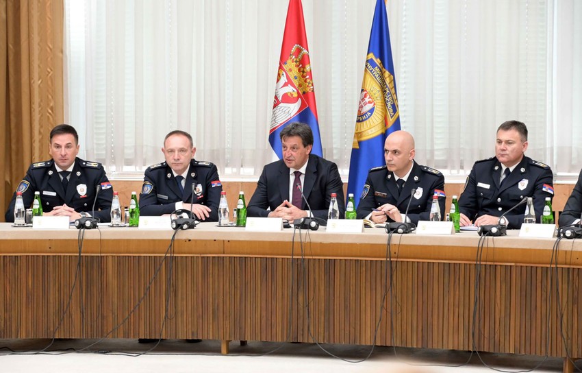 Dat nalog za hitan prijem novih 1200 policajaca