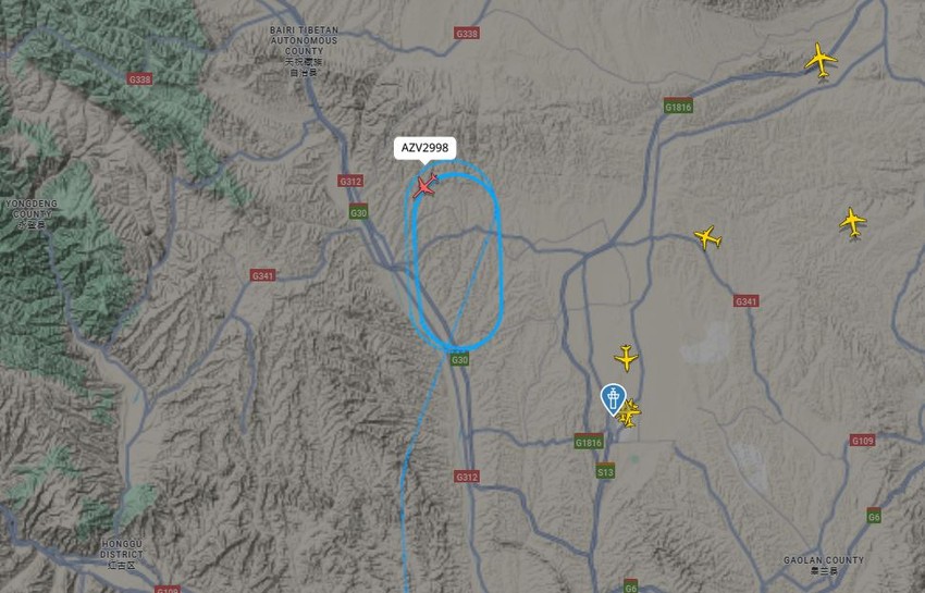 Avion ruske kompanije Azur Er kruži iznad Landžoua u Kini