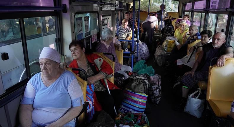 Residents evacuating Kursk were promised $110 each, but aid volunteers say many still haven't received their payments.Vladimir Aleksandrov/Anadolu via Getty Images