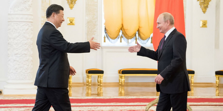 Prezydent Chin Xi Jinping i prezydent Rosji Władimir Putin. 