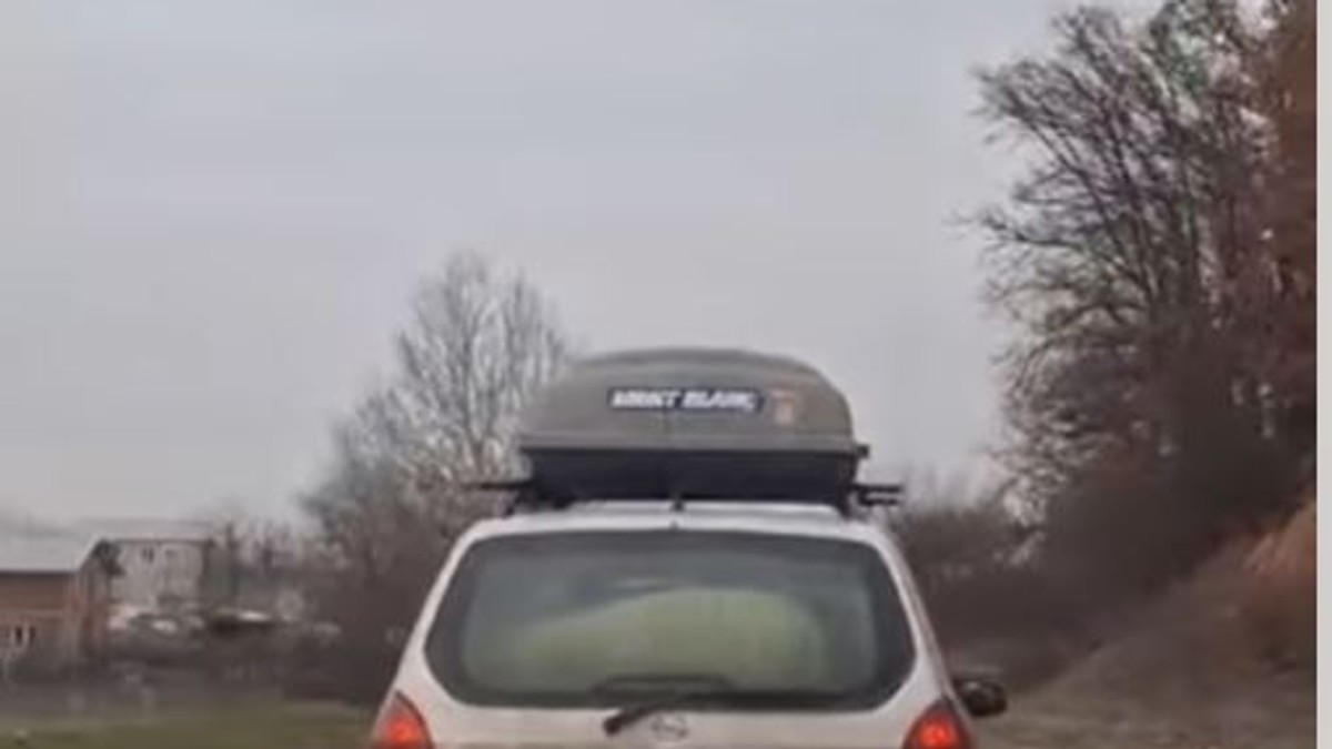 Hit scena kod Topole