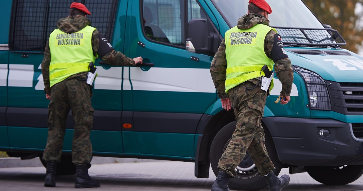 Tajemniczy obiekt znaleziony w Zarębach Warchołach. Żandarmeria prowadzi śledztwo