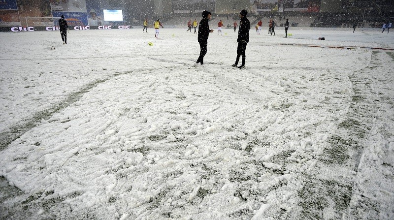 Zaśnieżony stadion Termaliki Bruk-Bet w Niecieczy