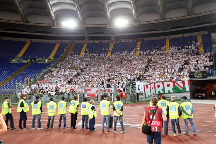 Ile Legia zapłaciła za idiotów rozrabiających na trybunach!?