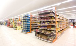 Żywe robaki w cukierkach z Biedronki? 'Uważajcie, co jecie!'