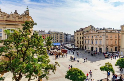 Pałac Potockich tętni kulturą w październiku. Festiwale, wystawy i spotkania z twórcami