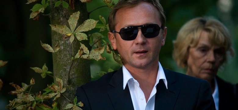 "Zdjęcie": Pierwszy krok w chmurach. RECENZJA filmu Macieja Adamka