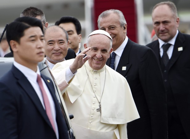 Papież Franciszek w Korei Południowej. Fot. EPA/DANIEL DAL ZENNARO/PAP