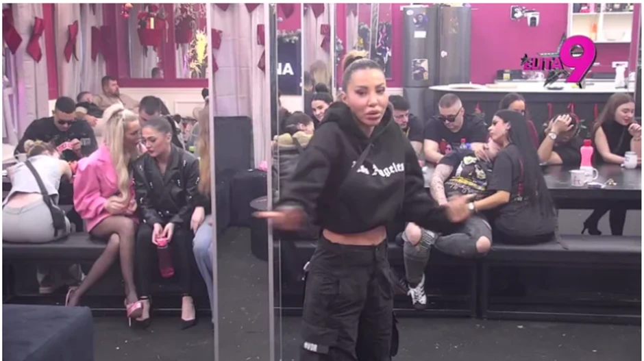 Anita i Aneli u nikad žešćem sukobu: "Spremna je da ima odnose sa njim dok sam ja preko puta"