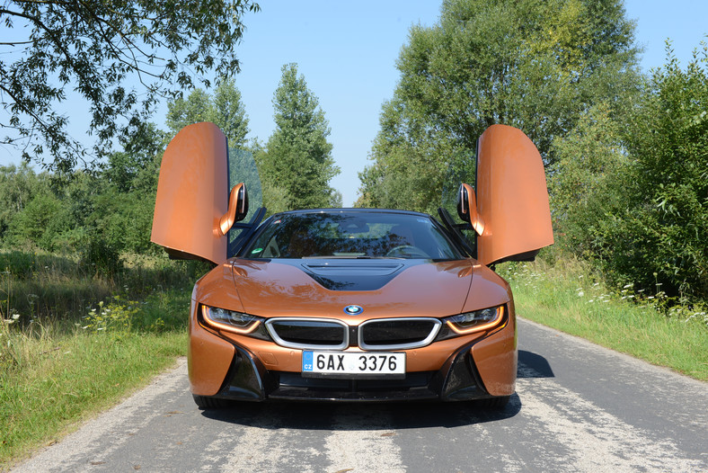 BMW i8 Roadster