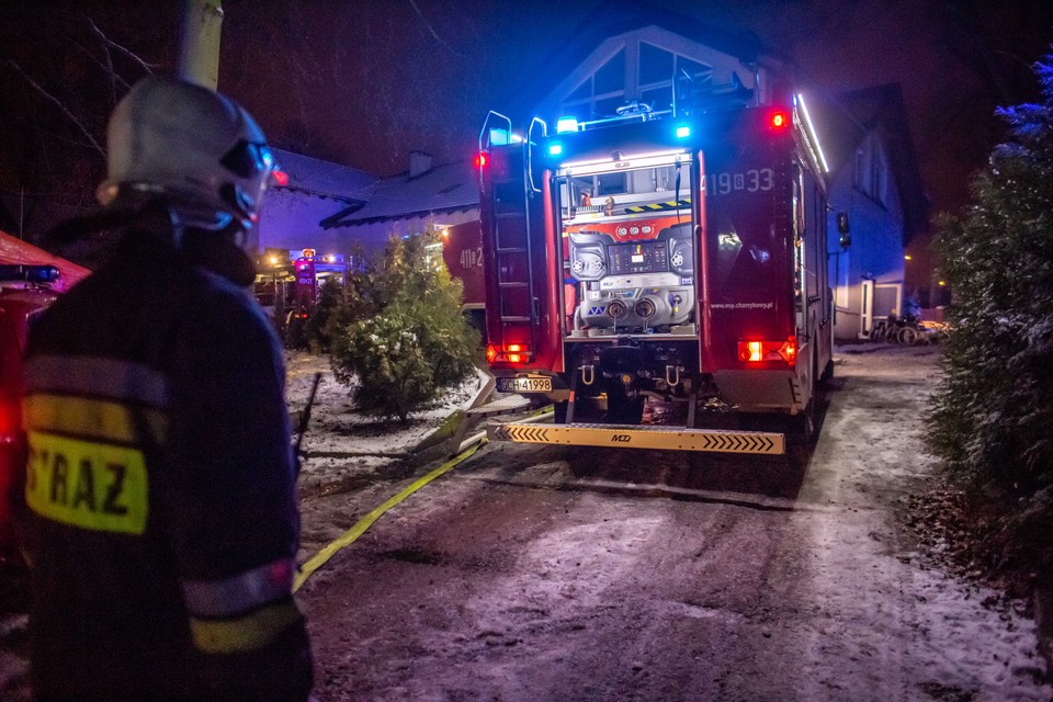 Pożar w hospicjum, straż pożarna na miejscu