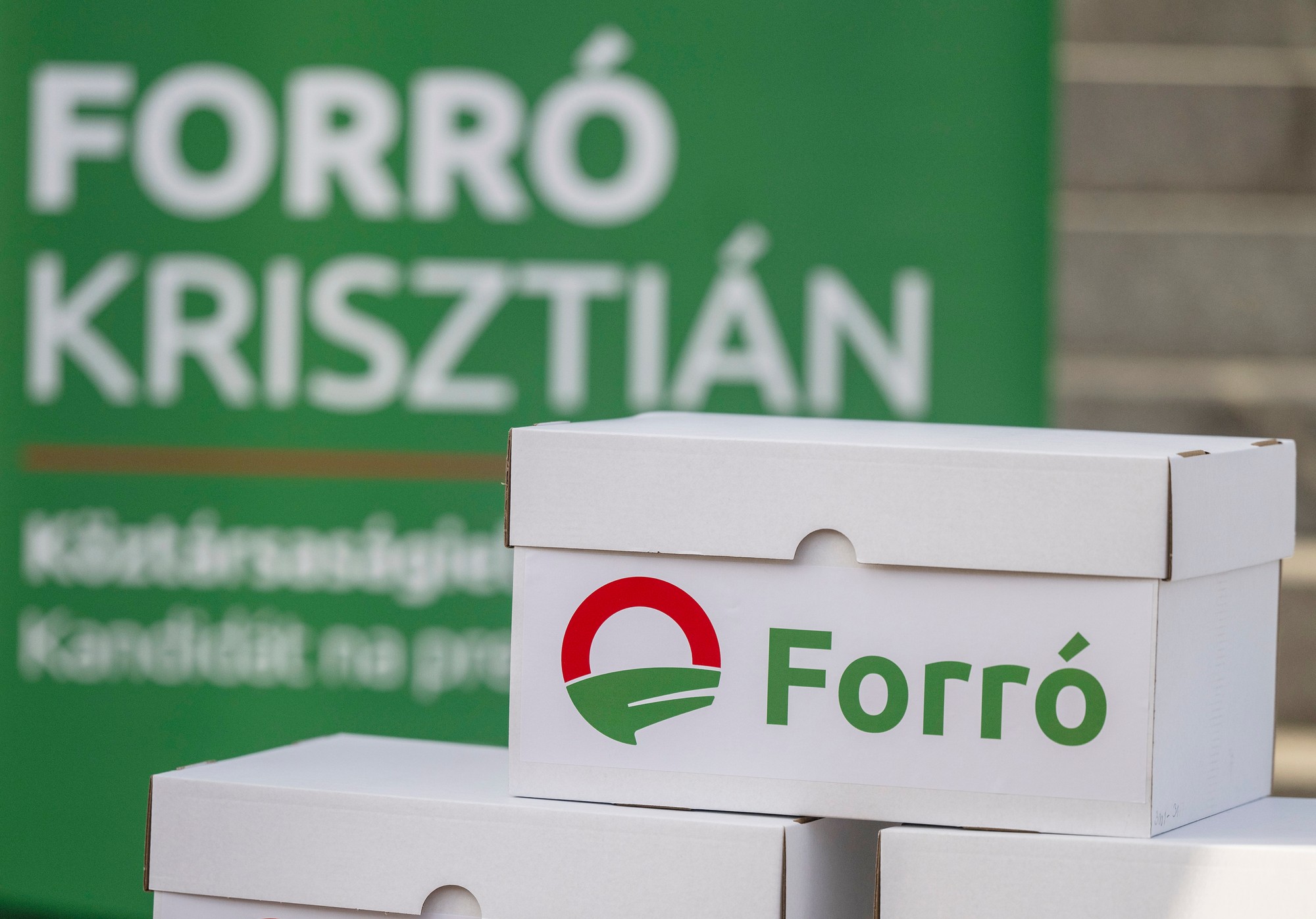 Líder mimoparlamentnej strany Aliancia Krisztián Forró odovzdal podpisy potrebné na prezidentskú kandidatúru.