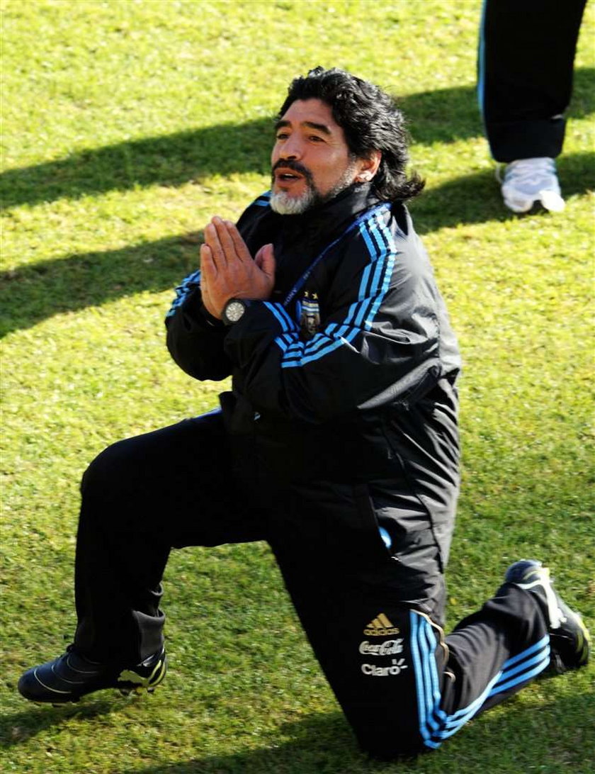 Trener Argentyny... błagał dziennikarza o zdjęcie tandetnej kurtki