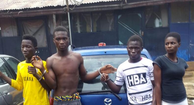 Police arrest 4 teenagers after car snatching operation