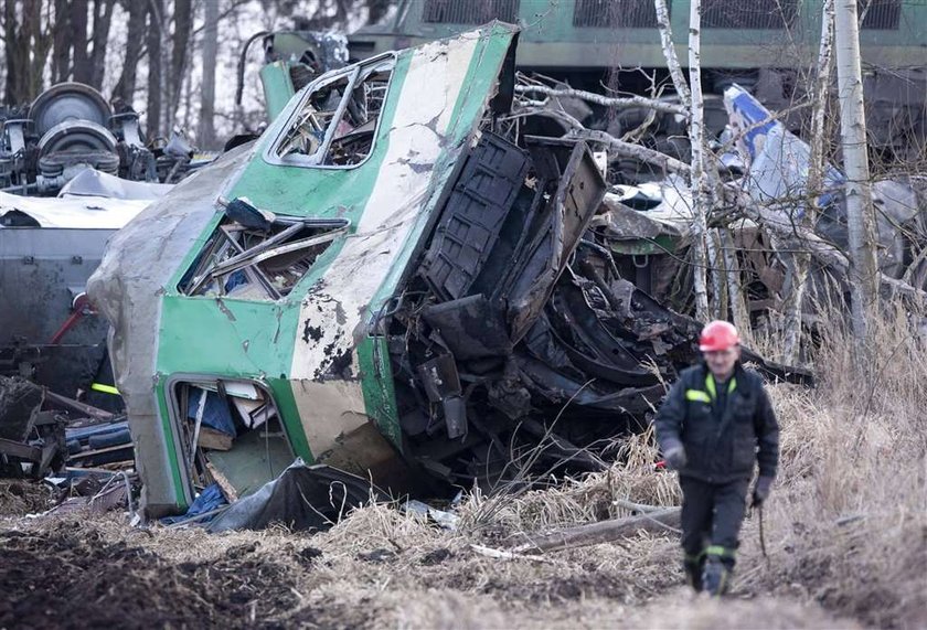 Kierownik pociągu InterRegio zginął, bo... 