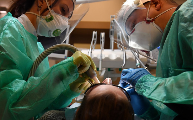 Narkoza u dentysty na NFZ dla większej grupy pacjentów.