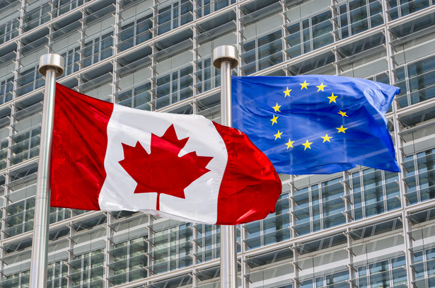 CETA, czyli kompleksowa umowa gospodarczo-handlowa między UE a Kanadą weszła w życie tymczasowo pod koniec września w 2017 r., eliminując cła na 98 proc. towarów i inne bariery pozataryfowe