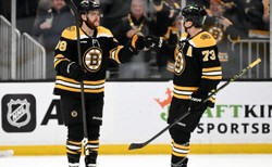 Bruins coraz bliżej rekordu po zwycięstwie z Blues