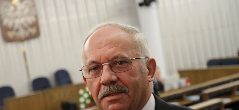 Ślubowanie senatora. Politycy PiS wyszli z sali