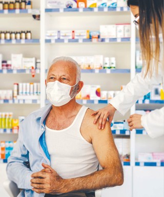 Farmaceuta zaszczepi. Za darmo lub komercyjnie