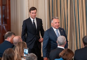 Džared Kušner i Stiv Vitkof, Ilustracija