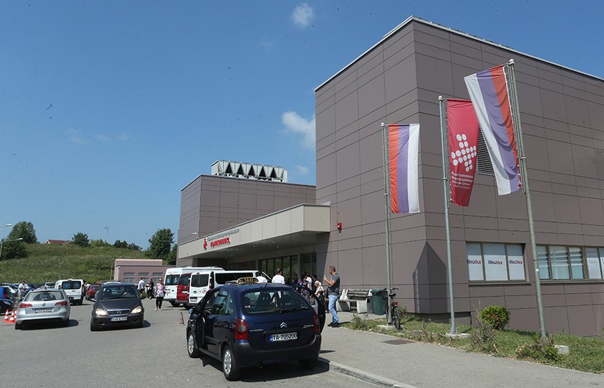 Lekari UKC RS bore se za život Zorana i njegove ćerke