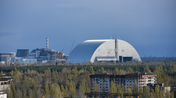 Befejezték az acélból készült szarkofág építését Csernobilban / Fotó: AFP