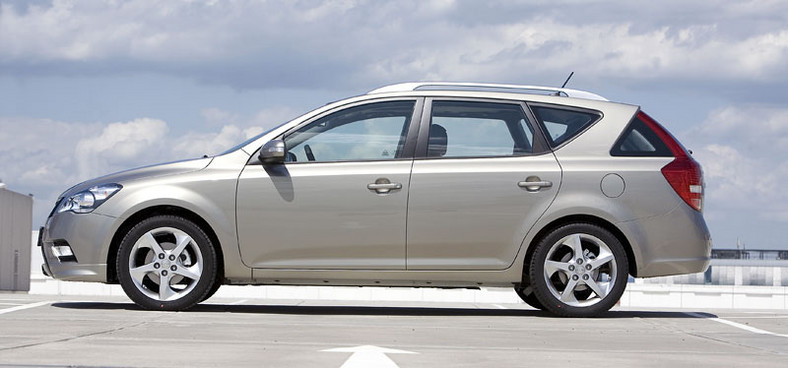 Kia cee´d 2010: pierwsze wrażenia z jazdy