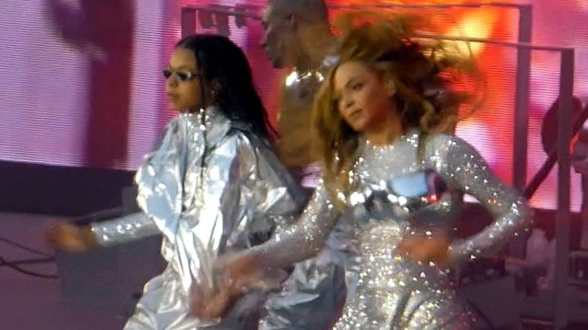 Beyonce i Blue Ivy razem na scenie.