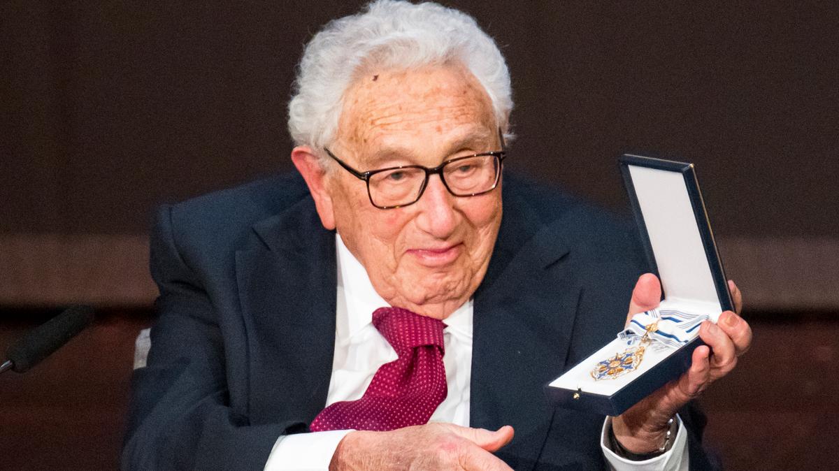 Tudós államférfi vagy háborús bűnös a százéves amerikai diplomata? Íme Kissinger zsenialitása és súlyos vétkei