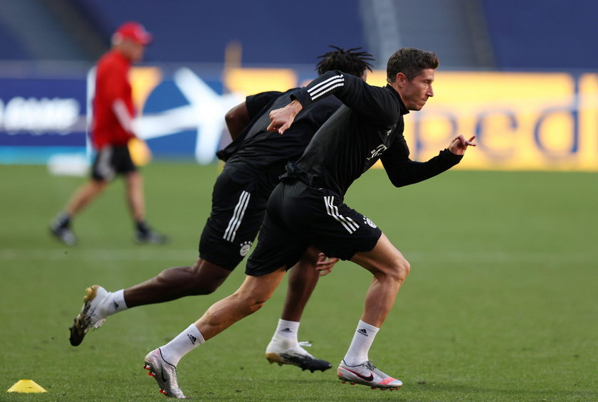 Lewandowski wznowił treningi z Bayernem