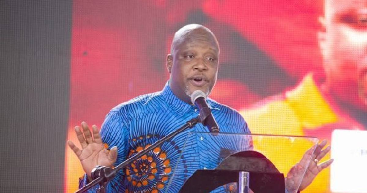 Kwame Sefa Kayi sends message to Sarkodie amdist Yvonne Nelson brouhaha - Vimarsana News