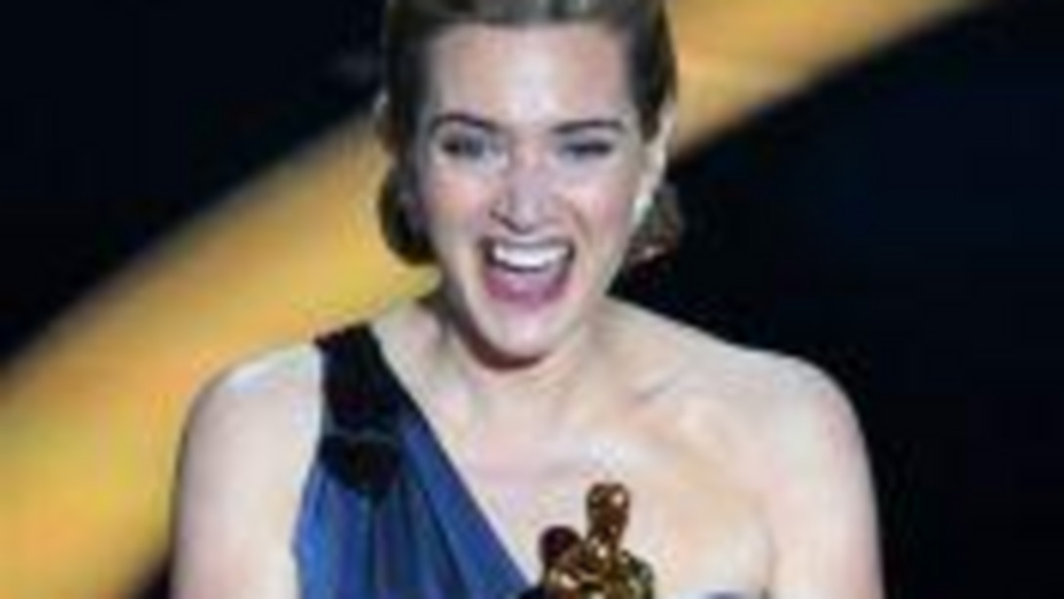 Jon Voight z aprobatą przyjął decyzję Akademii Filmowej o przyznaniu Oscara Kate Winslet, chociaż brytyjska aktorka rywalizowała z jego własną córką Angeliną