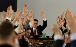 Poseł PSL i posłanka Kukiz'15: Nie głosowaliśmy ani nie liczyliśmy głosów w Sali Kolumnowej. Kuchciński odpowiada...