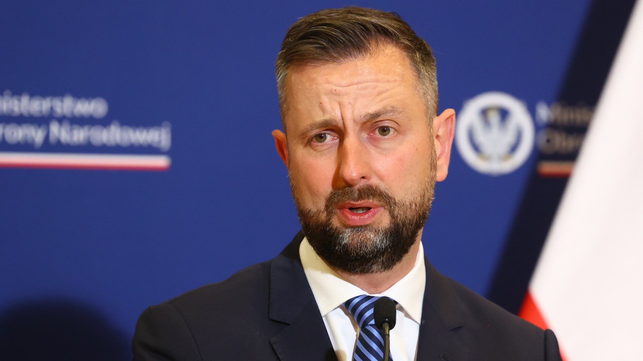 Eksplozja nieznanego obiektu. Szef MON zabrał głos