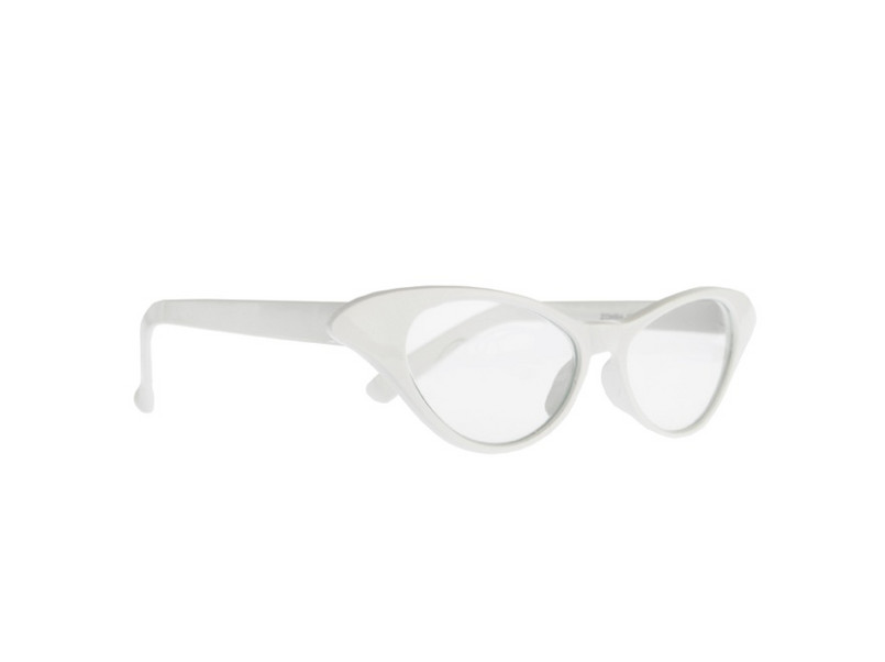 Modne okulary na lato 2011 - propozycje cat's eye z oferty Stereostore.