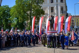 Odsłonięcie pomnika Lecha Kaczyńskiego w Tarnowie